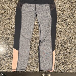 Women’s Grey & Pink  Leggings size Large